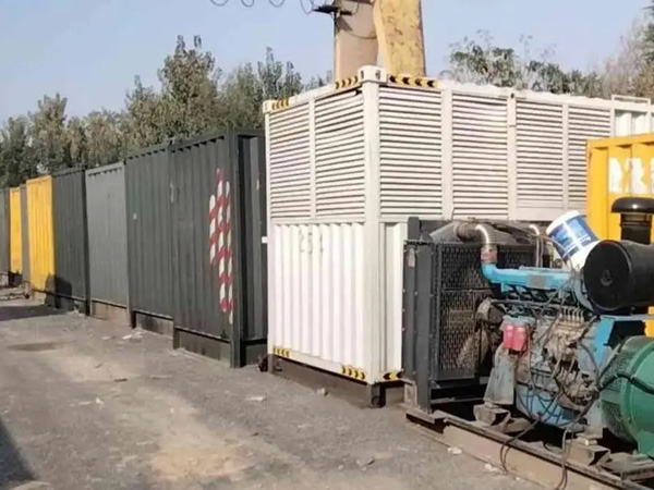 横栏镇200KW柴油发电机机组每小时油耗是多少?